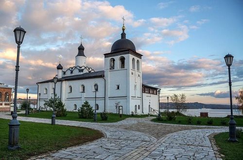 Старинный город-крепость Свияжск 0